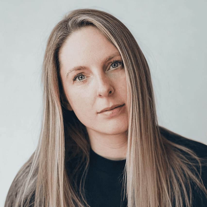 Julia Van Loon